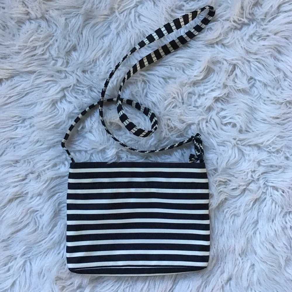 Kate Spade Black White  Striped Cammy Crossbody Bag_6